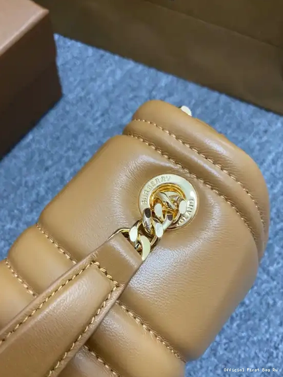 Official First Bag Ru Camera Small BURBERRY Bag Lola 0527